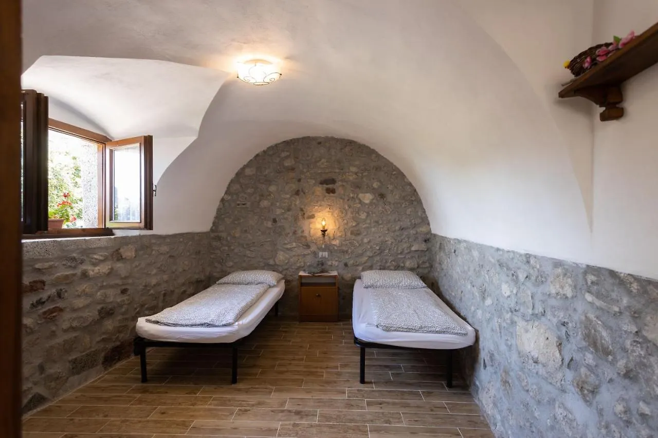 Lancillotto Apartment Tremosine 0*,  Italy