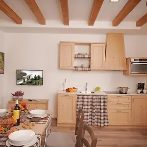 Apartament Hegemone, Tremosine